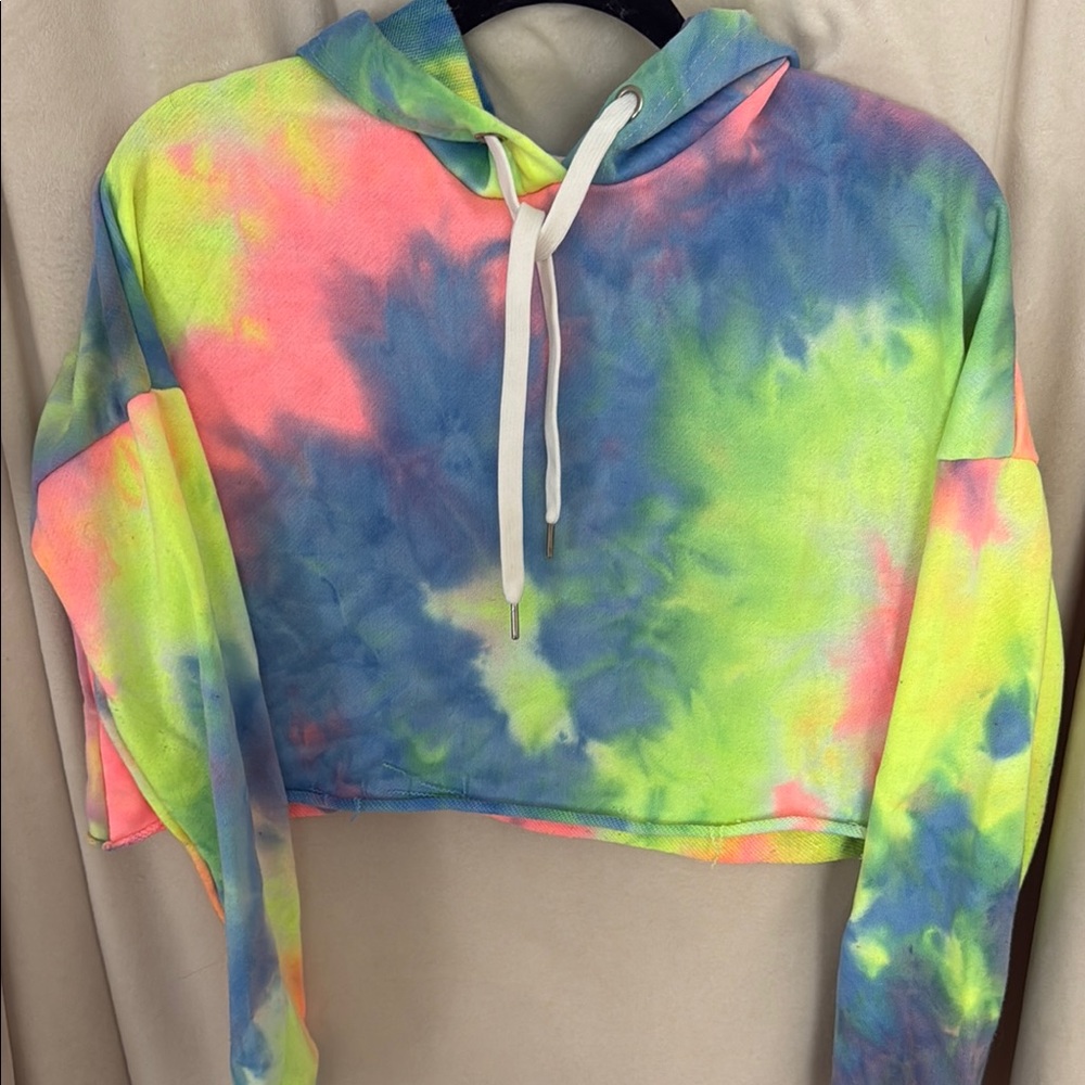 Vibrant Tie-Dye Cropped Hoodie